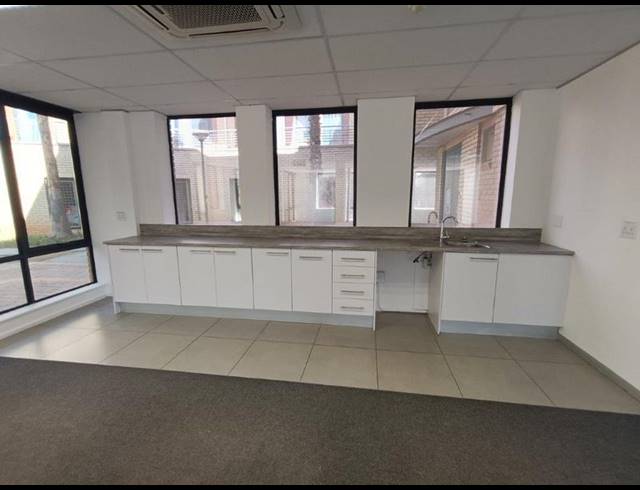 BUSINESS PROPERTY TO RENT IN WELTEVREDEN PARK